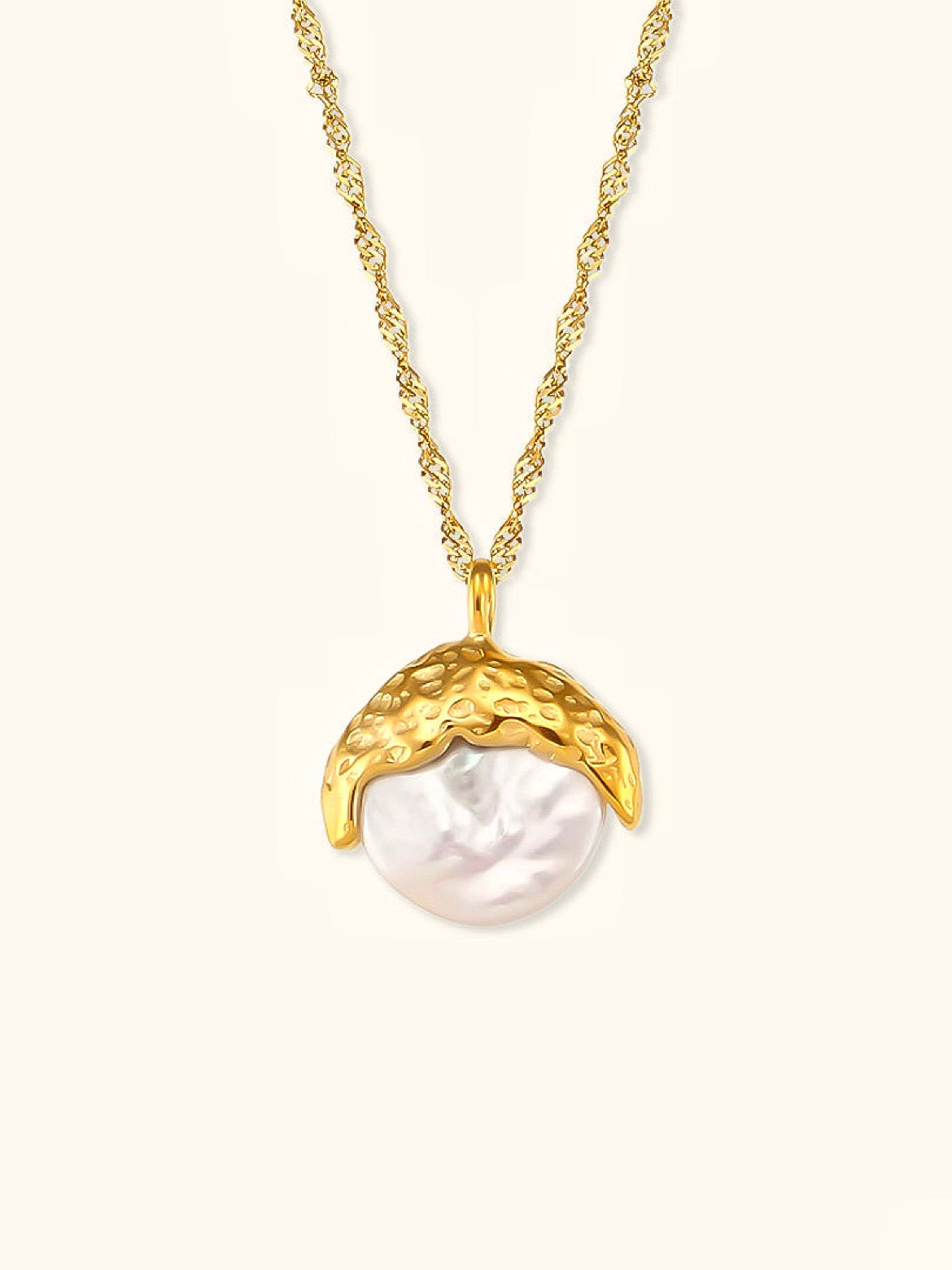 Casual Pearl Necklace