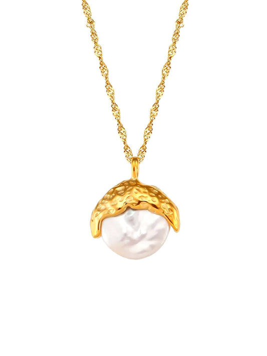 Casual Pearl Necklace