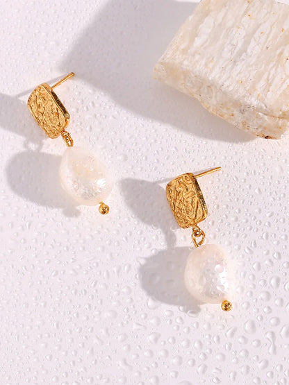 Kayla Pearl Earrings