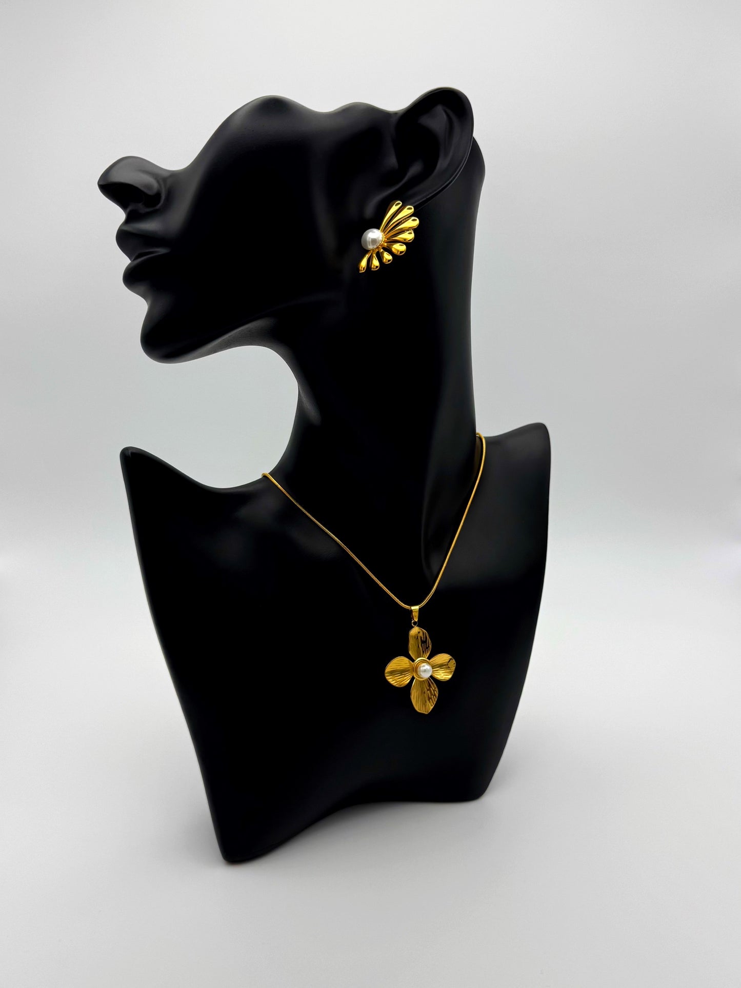 Petal Dreams Necklace