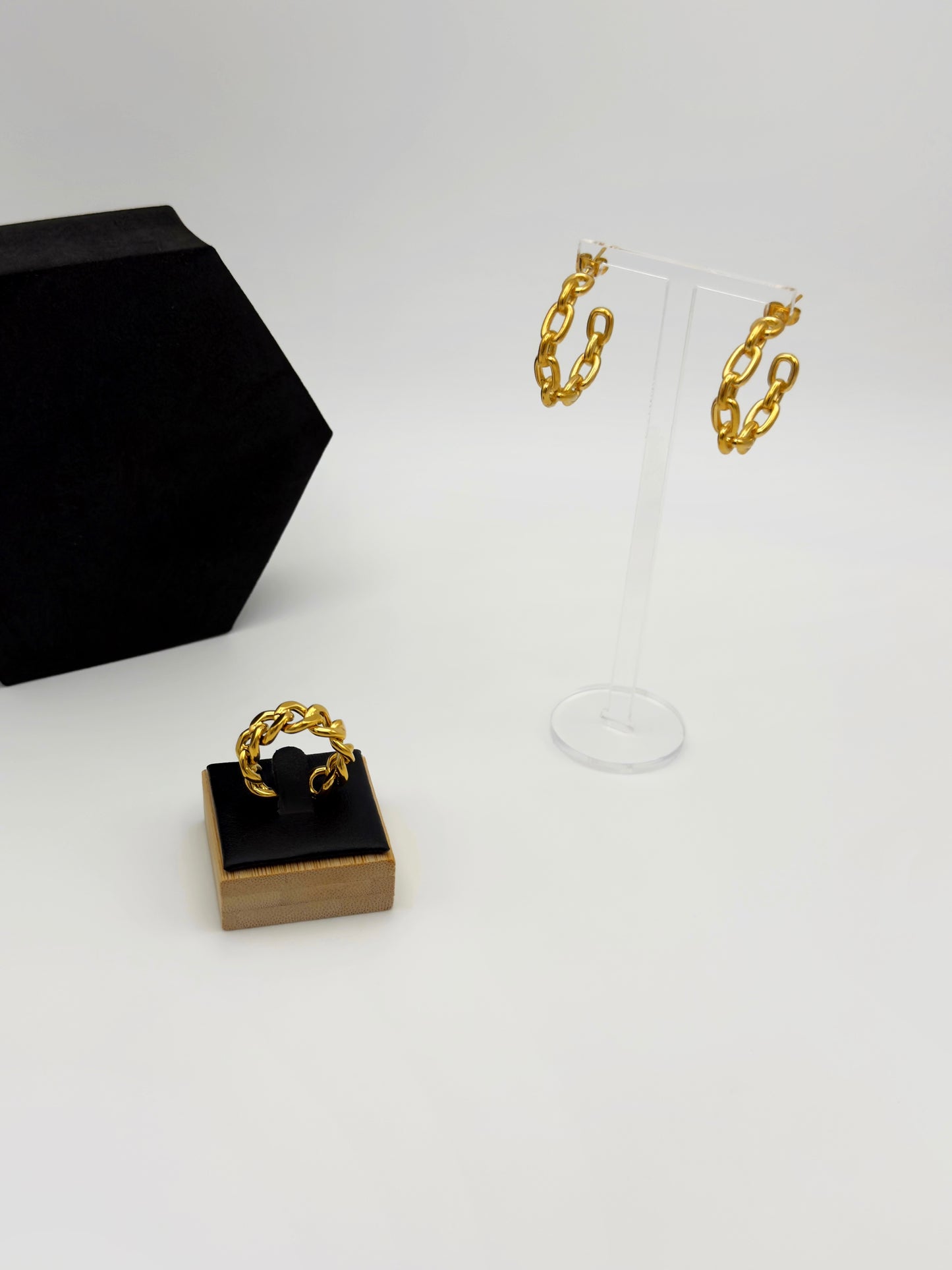 Anello Era