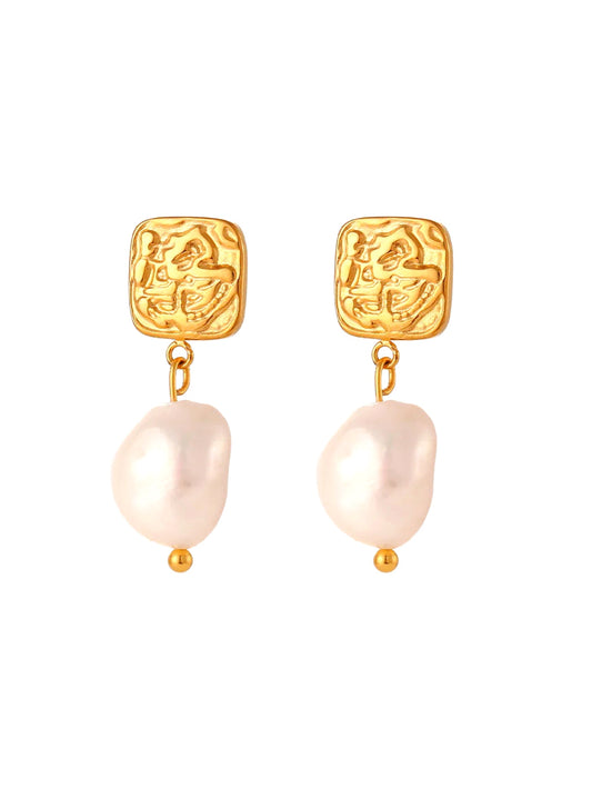 Kayla Pearl Earrings